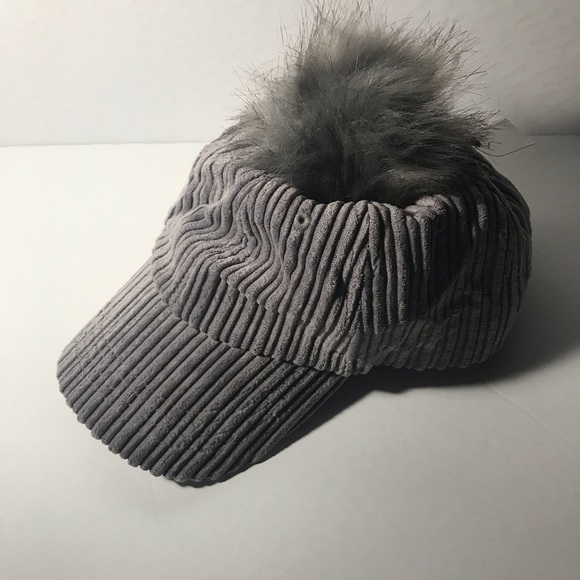 Anna and Ava Gray PomPom Hat - Picture 3 of 8